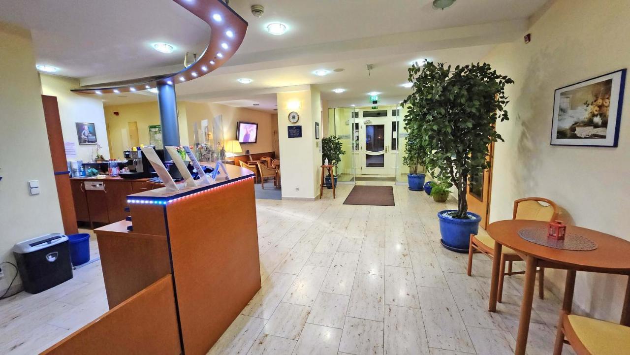 Hotel Amadeus Dresden Neustadt Екстер'єр фото