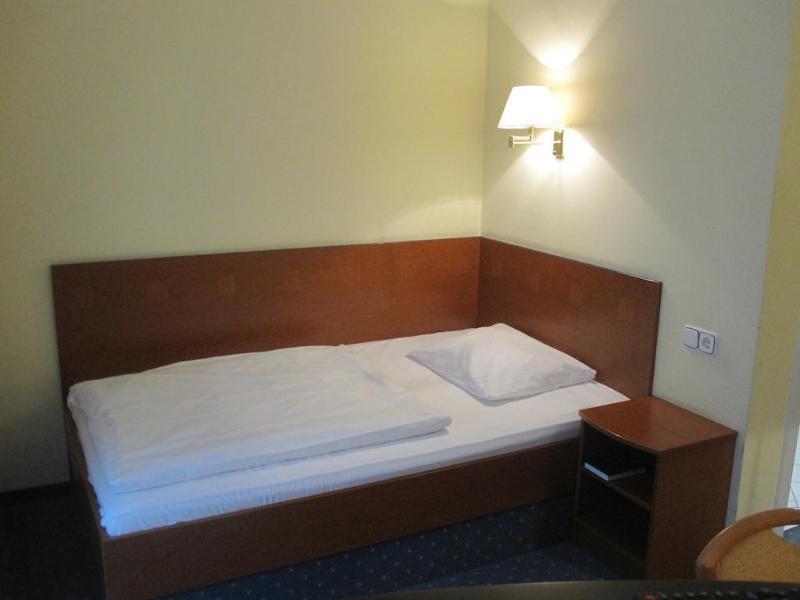 Hotel Amadeus Dresden Neustadt Екстер'єр фото